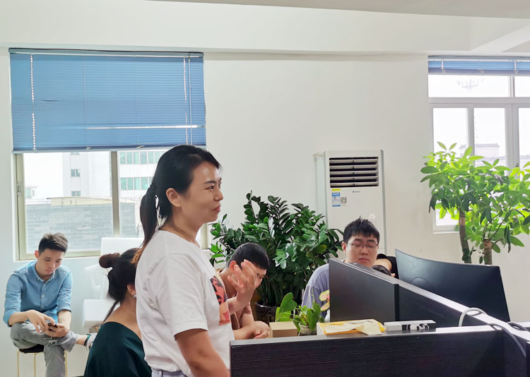 麻豆网络文化传媒科技8月总结会如期而至